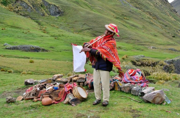 2-Day Patacancha Valley Trek with Huilloc Homestay