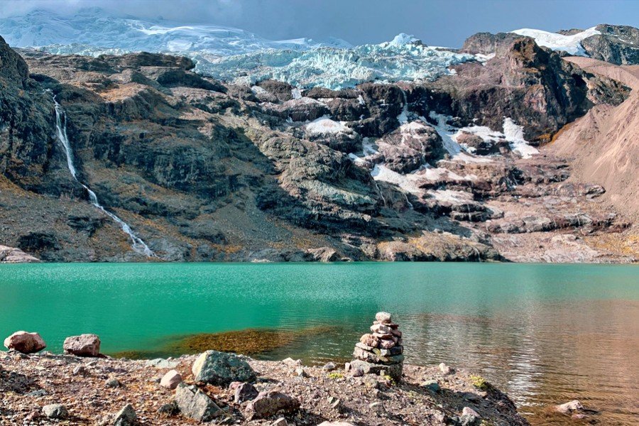 3-Day Chocolate Lake to Rainbow Mountain