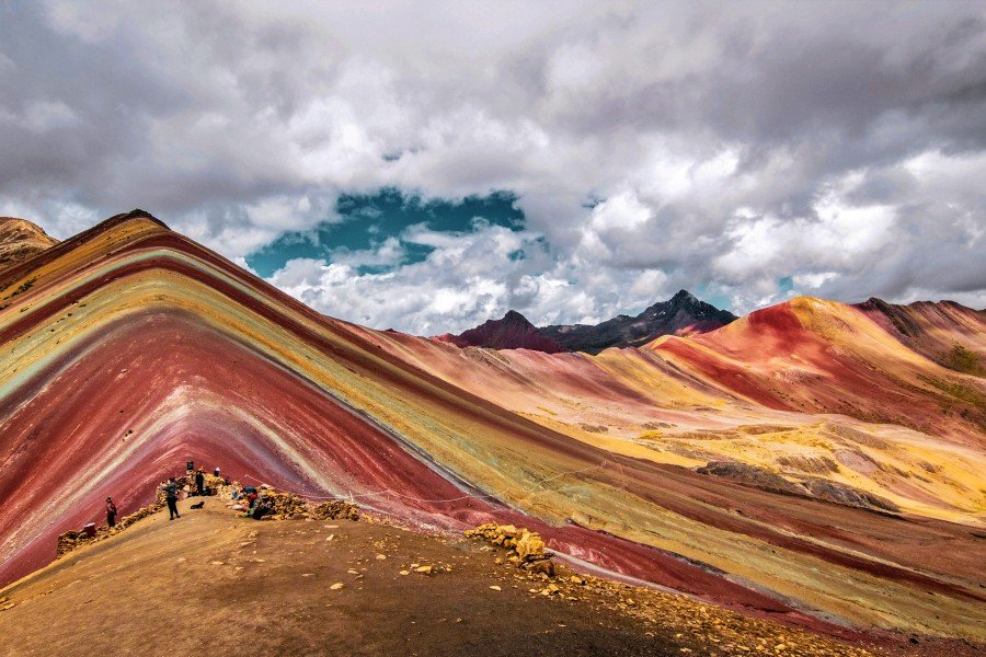 3-Day Chocolate Lake to Rainbow Mountain